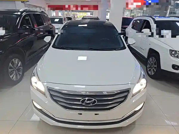 Hyundai Mistra 2014