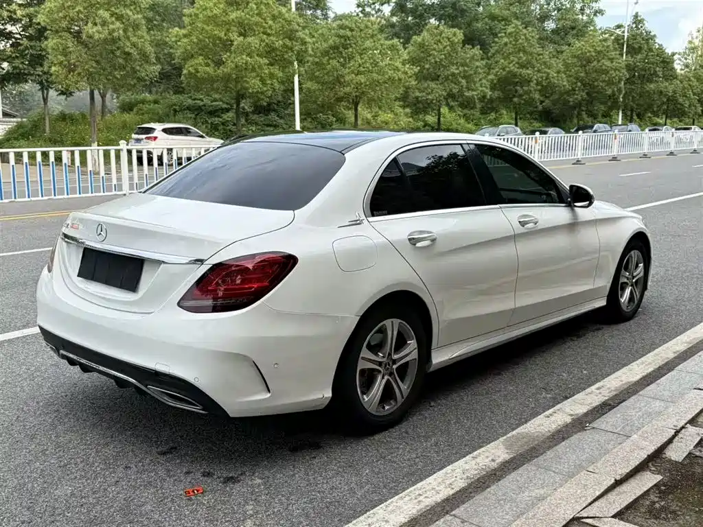 Mercedes-Benz C-Class 2022 — фото 8