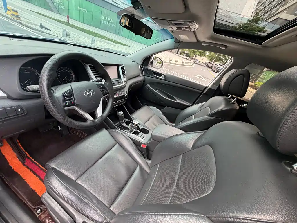 Hyundai Tucson 2017 — фото 9