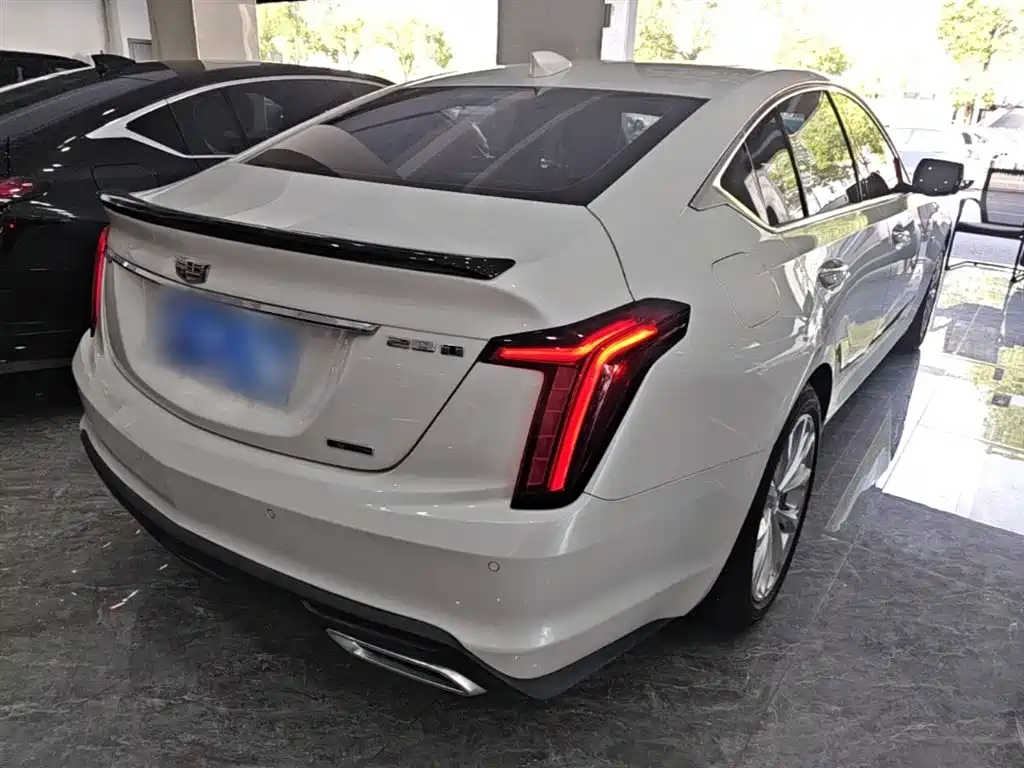 Cadillac CT5 2023 — фото 7