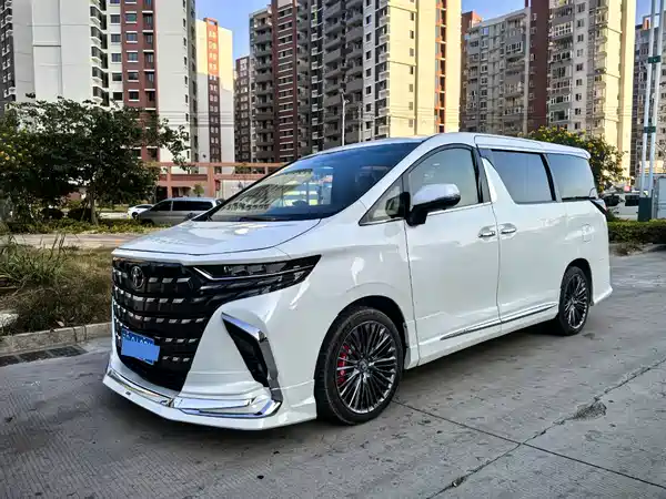 Toyota Alphard 2013