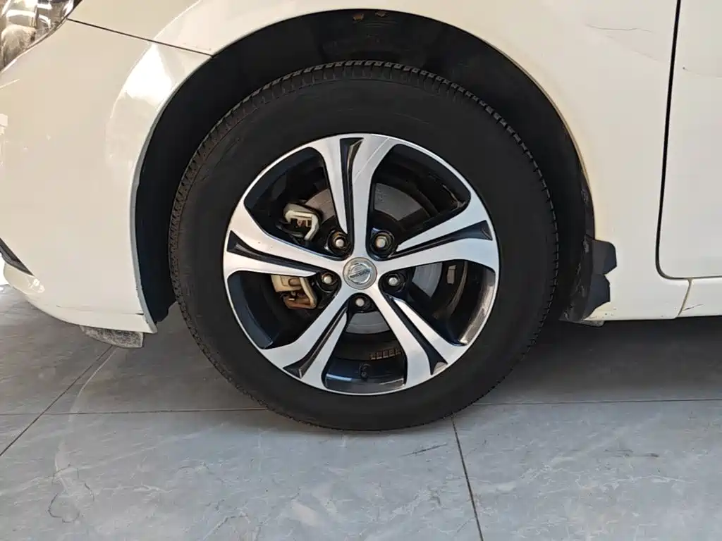 Nissan Tiida 2019 — фото 23