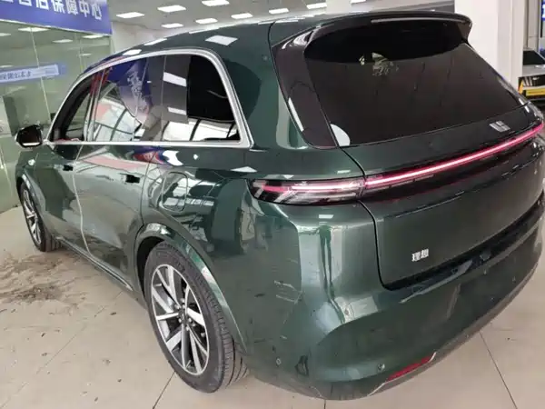 Li Auto L8 2023