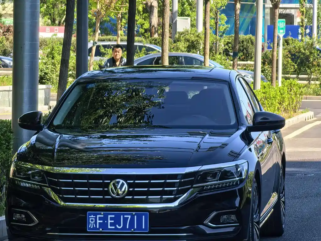 Volkswagen Passat 2019 — фото 6