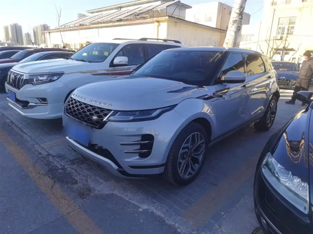 Land Rover Evoque 2023 — фото 2