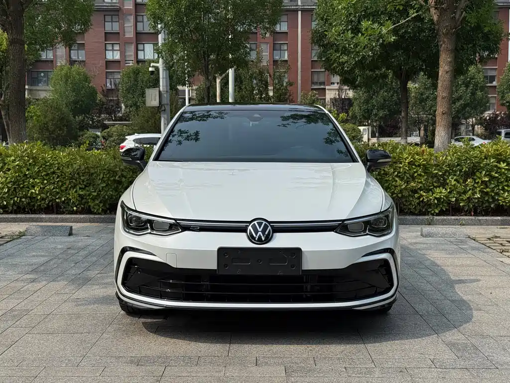 Volkswagen Golf 2023