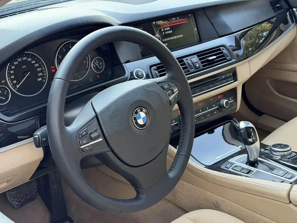 BMW 5 Series 2013 — фото 7