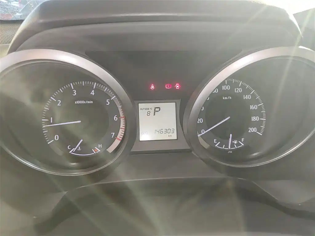 Toyota Prado 2015 — фото 12