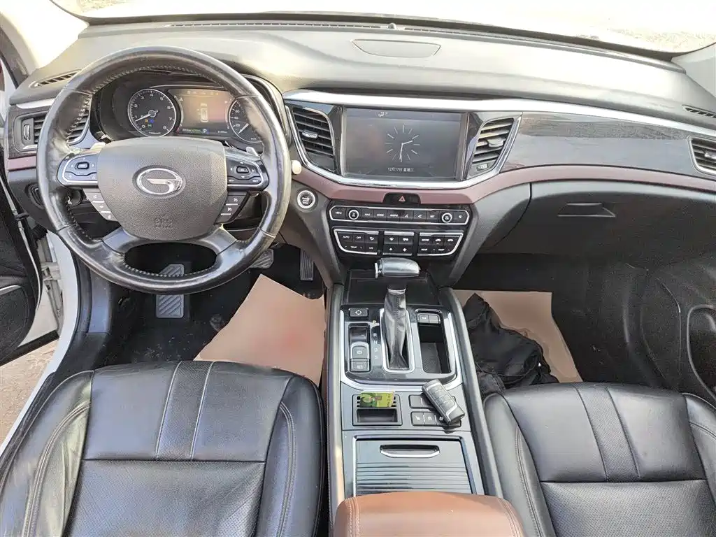 GAC Motor Trumpchi GS8 2019 — фото 10