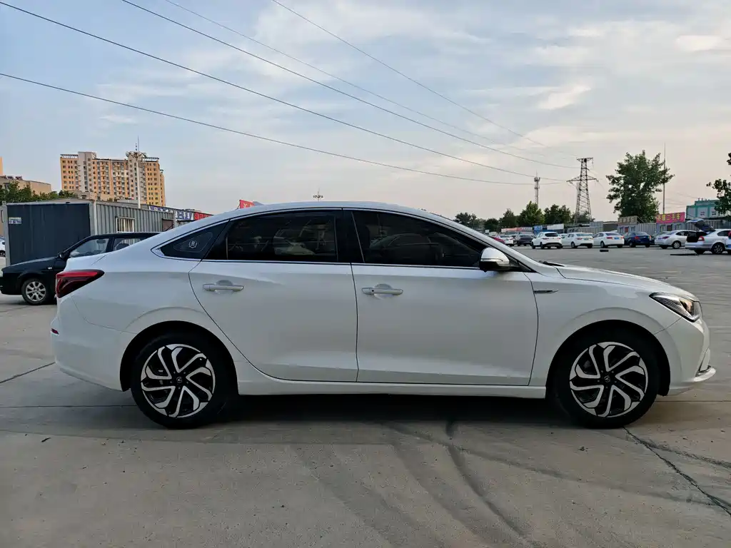 Changan Eado 2018 — фото 21