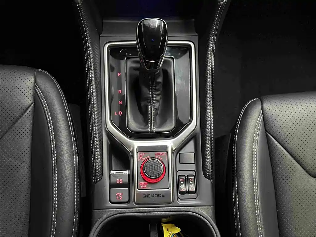 Subaru Forester 2023 — фото 15