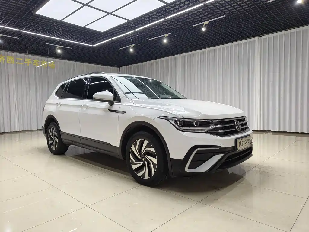 Volkswagen Tiguan L 2022