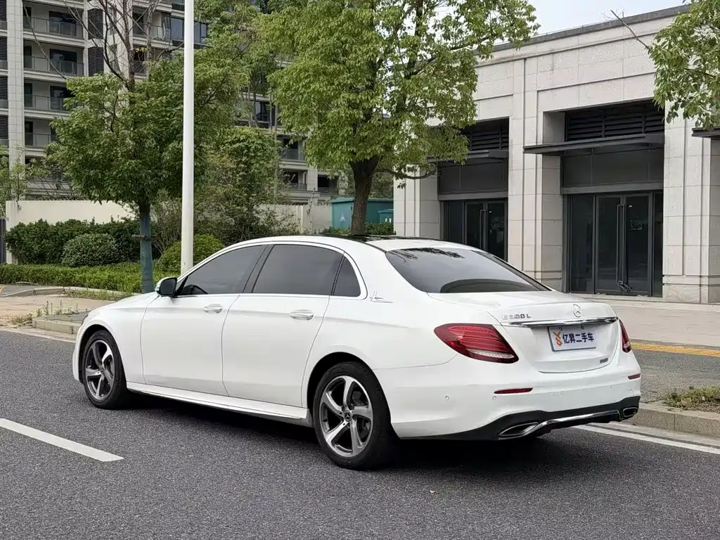 Mercedes-Benz E-Class 2018