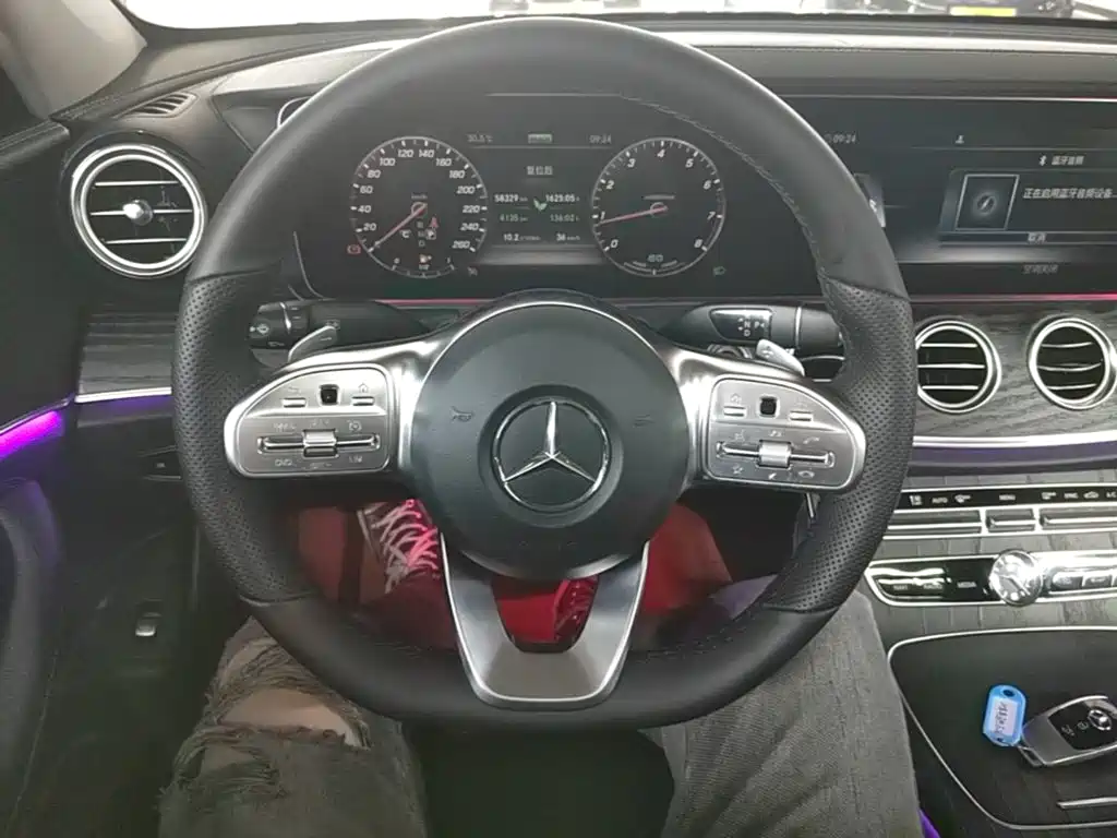 Mercedes-Benz E-Class 2020 — фото 11
