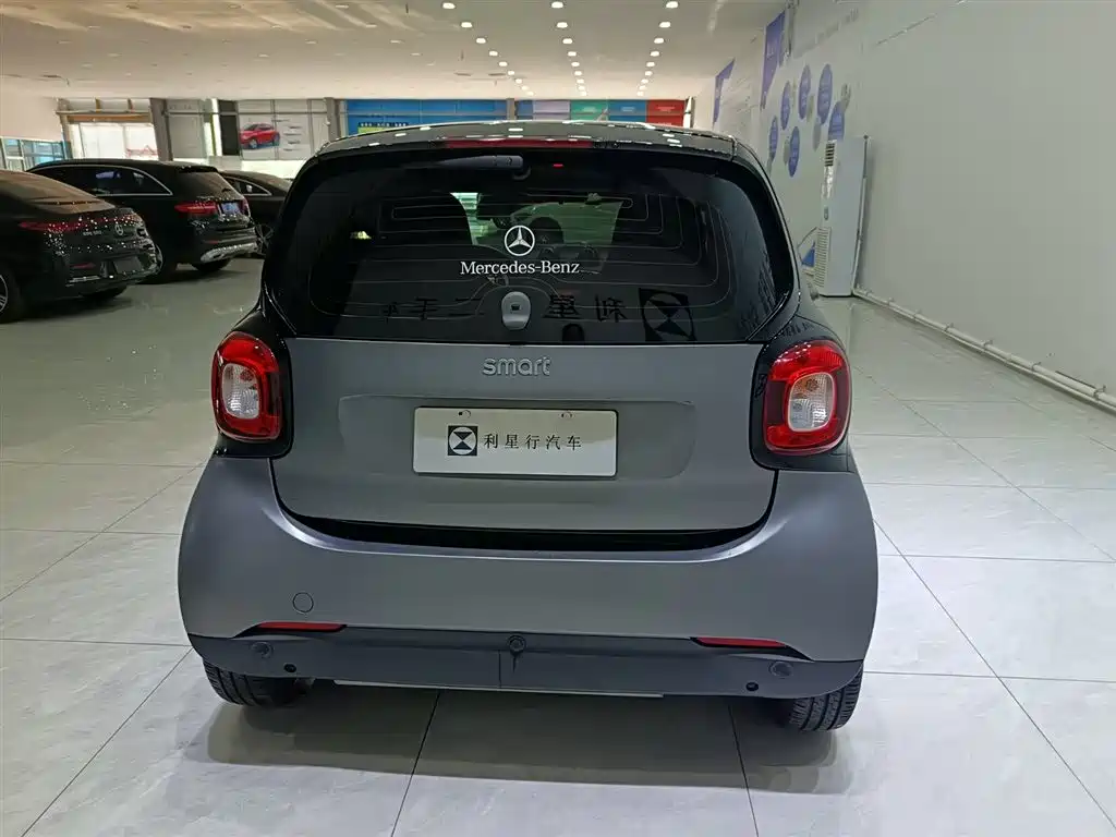 smart fortwo 2017 — фото 13