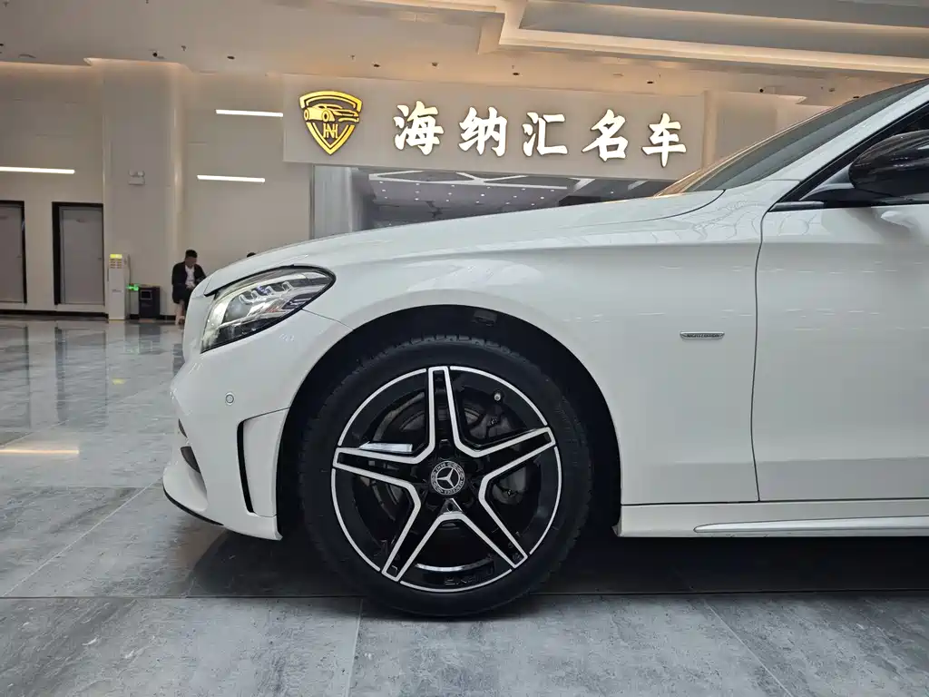 Mercedes-Benz C-Class 2021