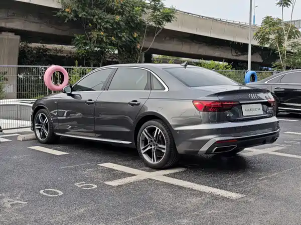 Audi A4L 2022
