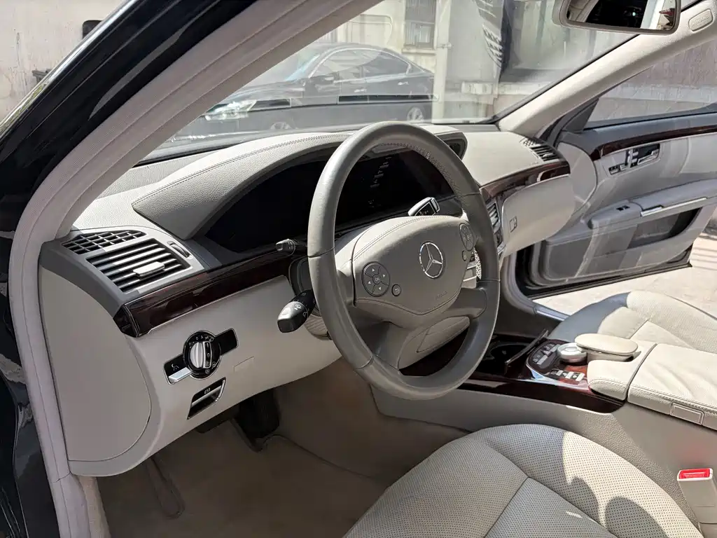 Mercedes-Benz S-Class 2011 — фото 17