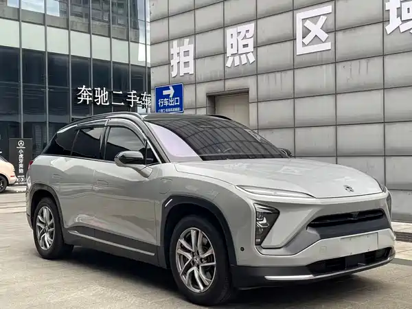 NIO ES6 2020