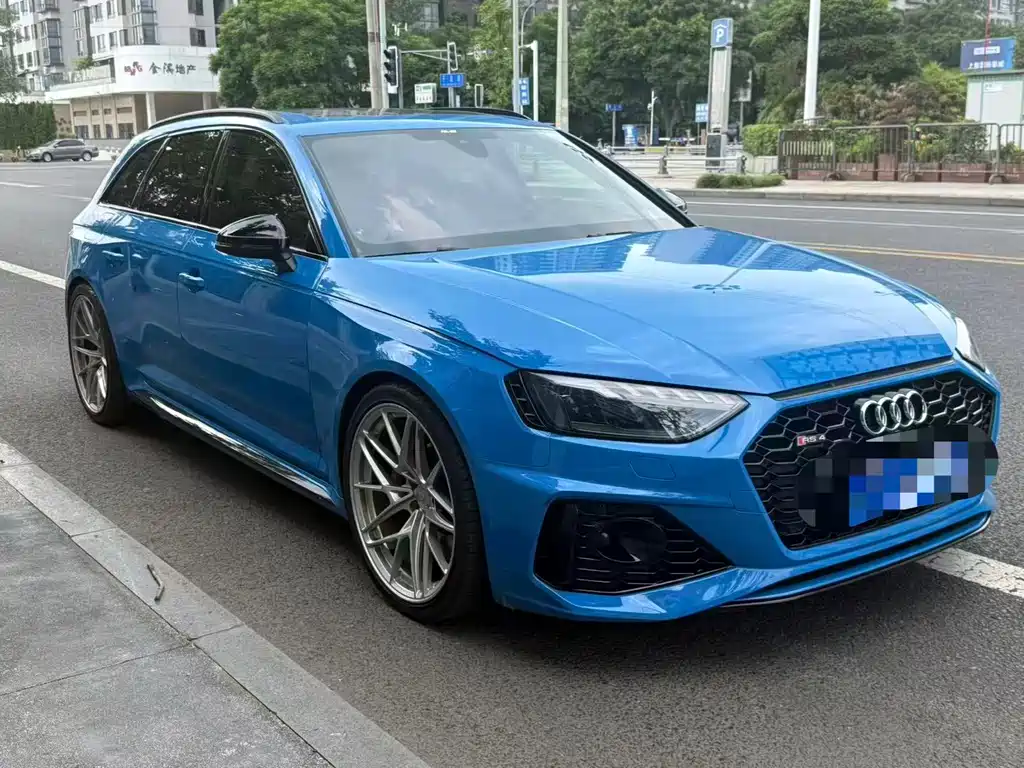 Audi RS 4 2021 — фото 4