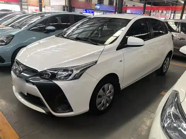 Toyota Yaris L 2016