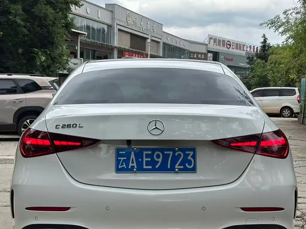 Mercedes-Benz C-Class 2022