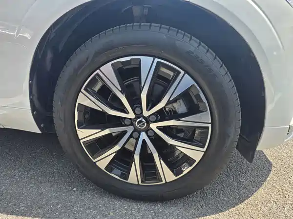 Volvo XC60 2022