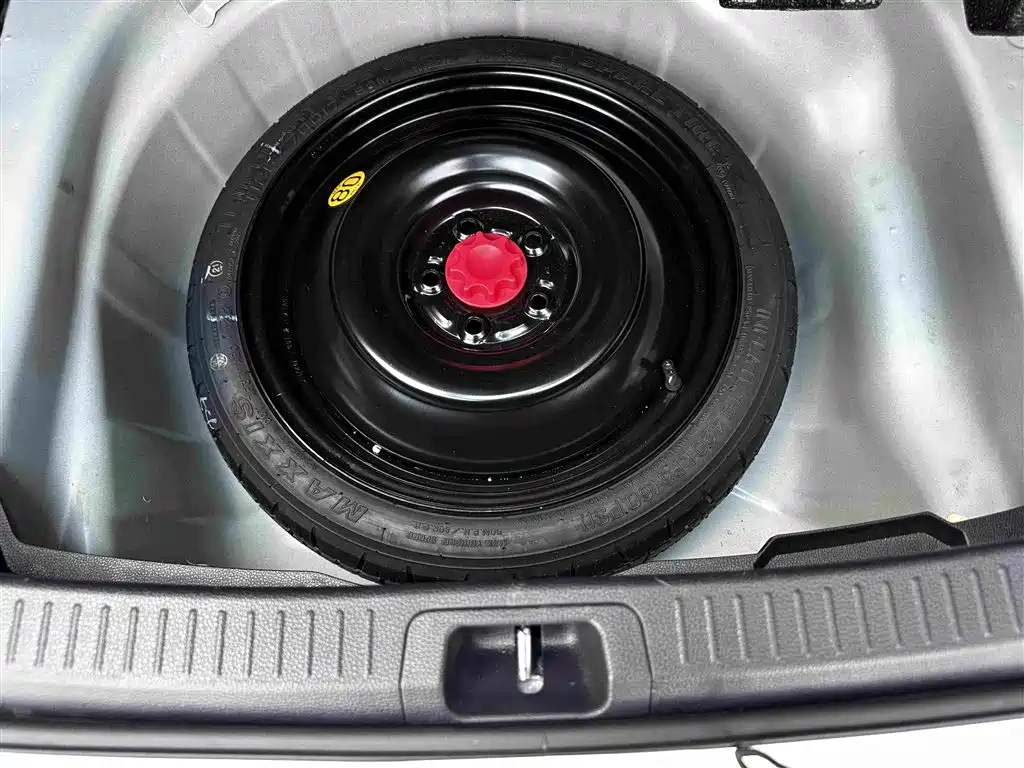 Toyota Levin 2022 — фото 16