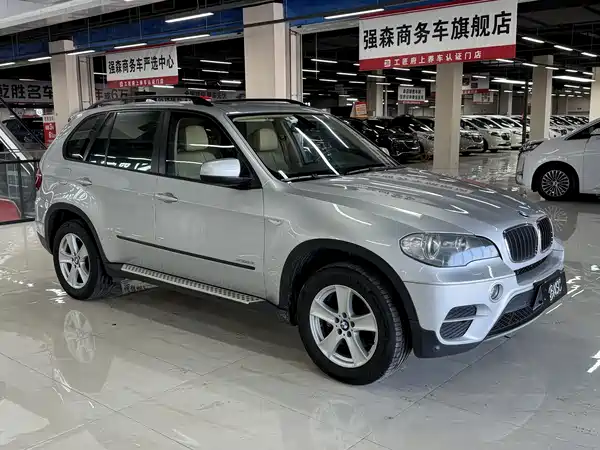 BMW X5 2011