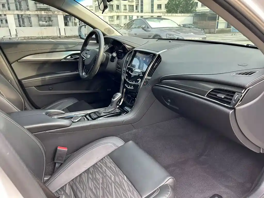 Cadillac ATS-L 2018 — фото 17