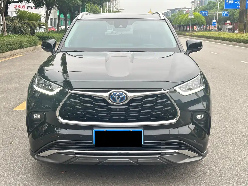 Toyota Highlander 2021 — фото 2