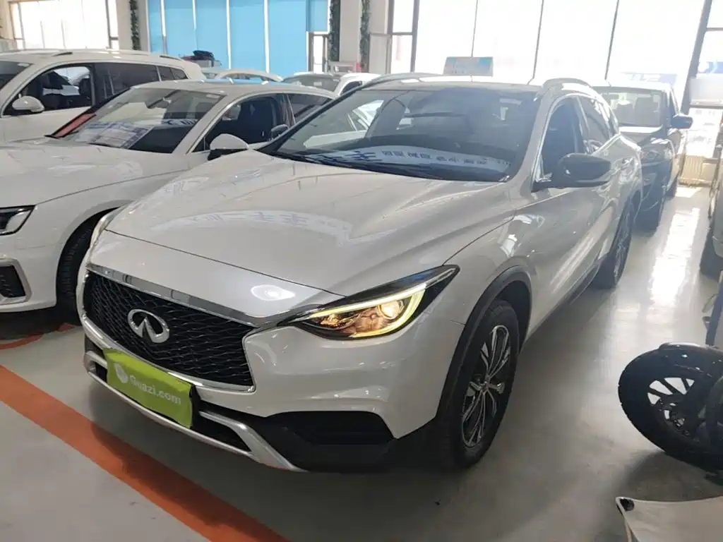 Infiniti QX30 2019