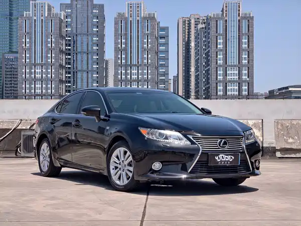 Lexus ES 2013