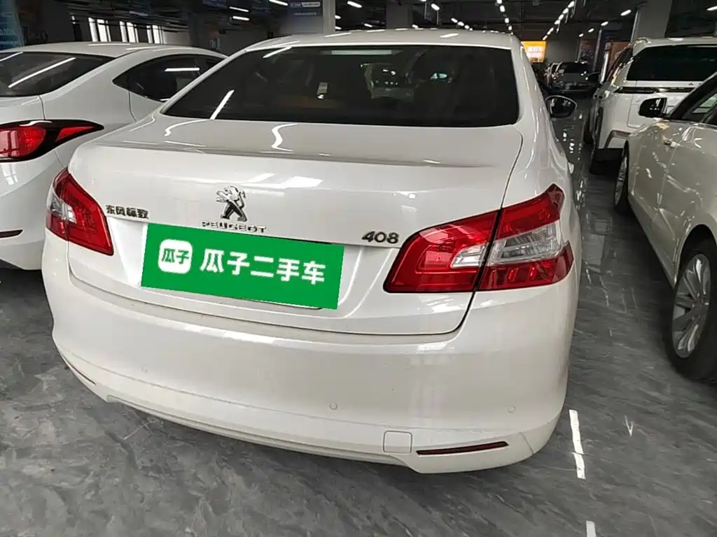Peugeot 408 2016