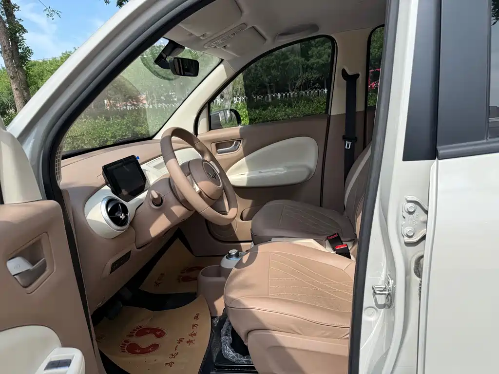 Wuling Hongguang MINIEV 2025