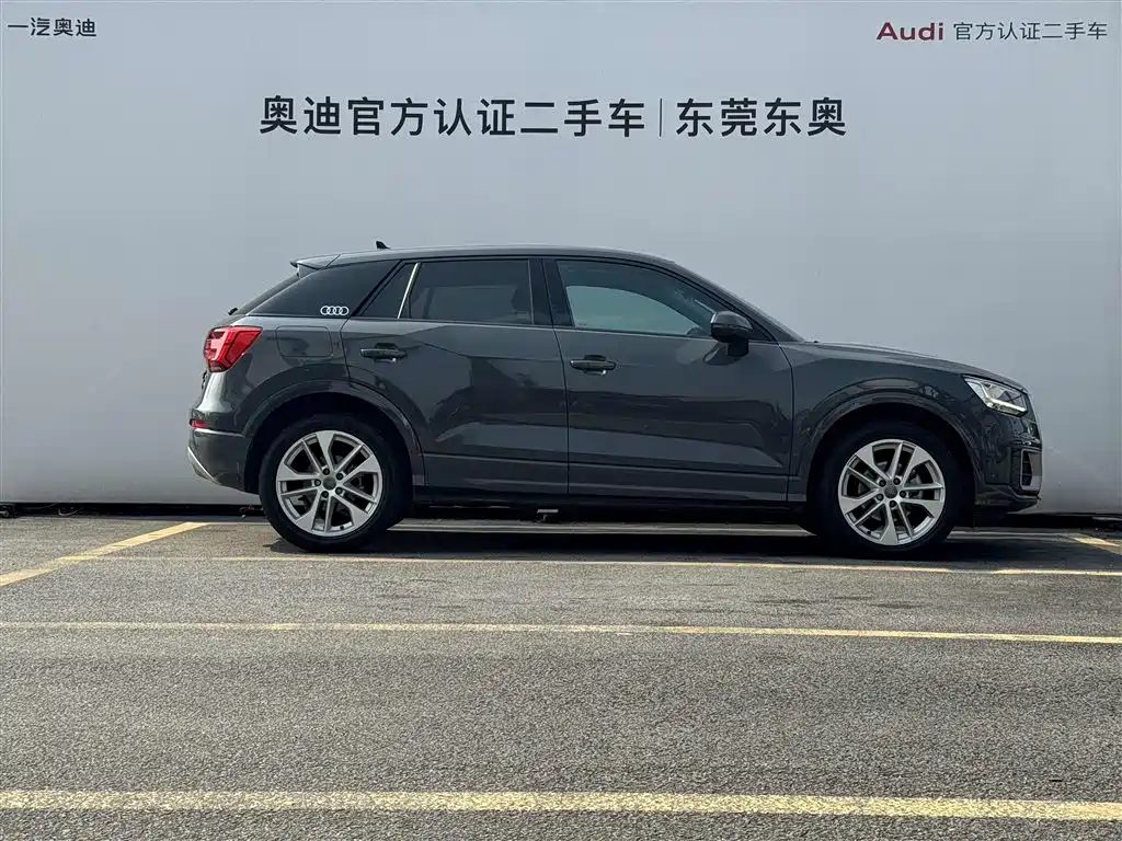 Audi Q2L 2021 — фото 3