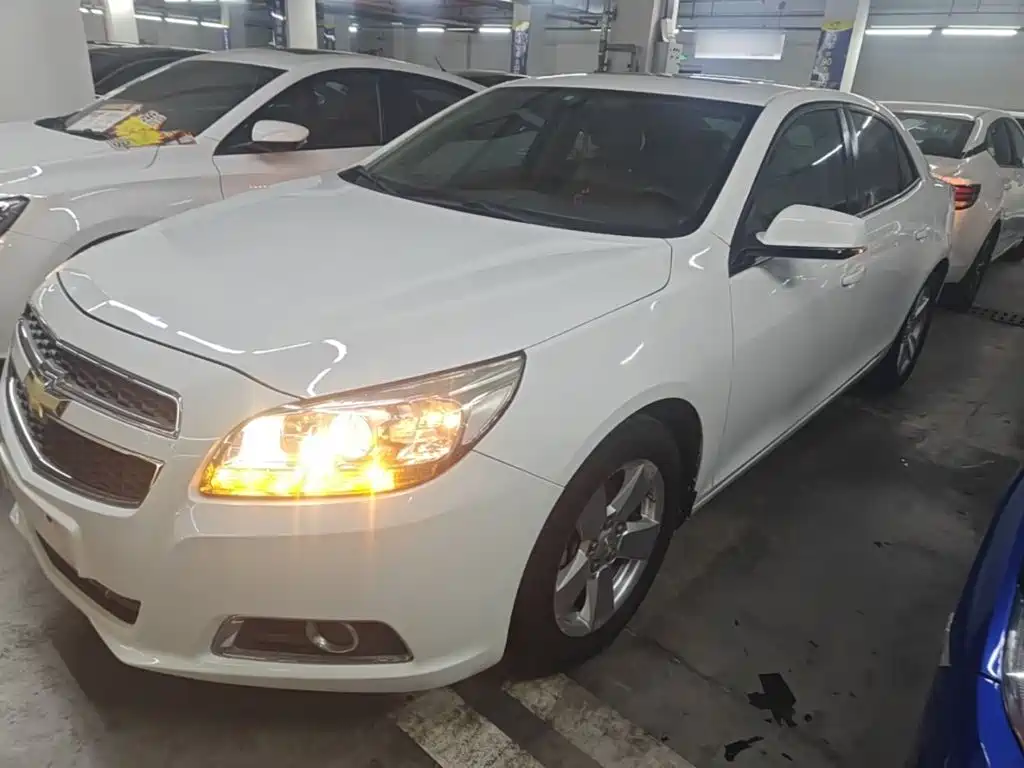 Chevrolet Malibu 2015 — фото 1
