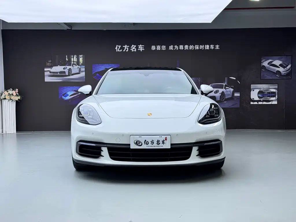 Porsche Panamera 2018 — фото 2