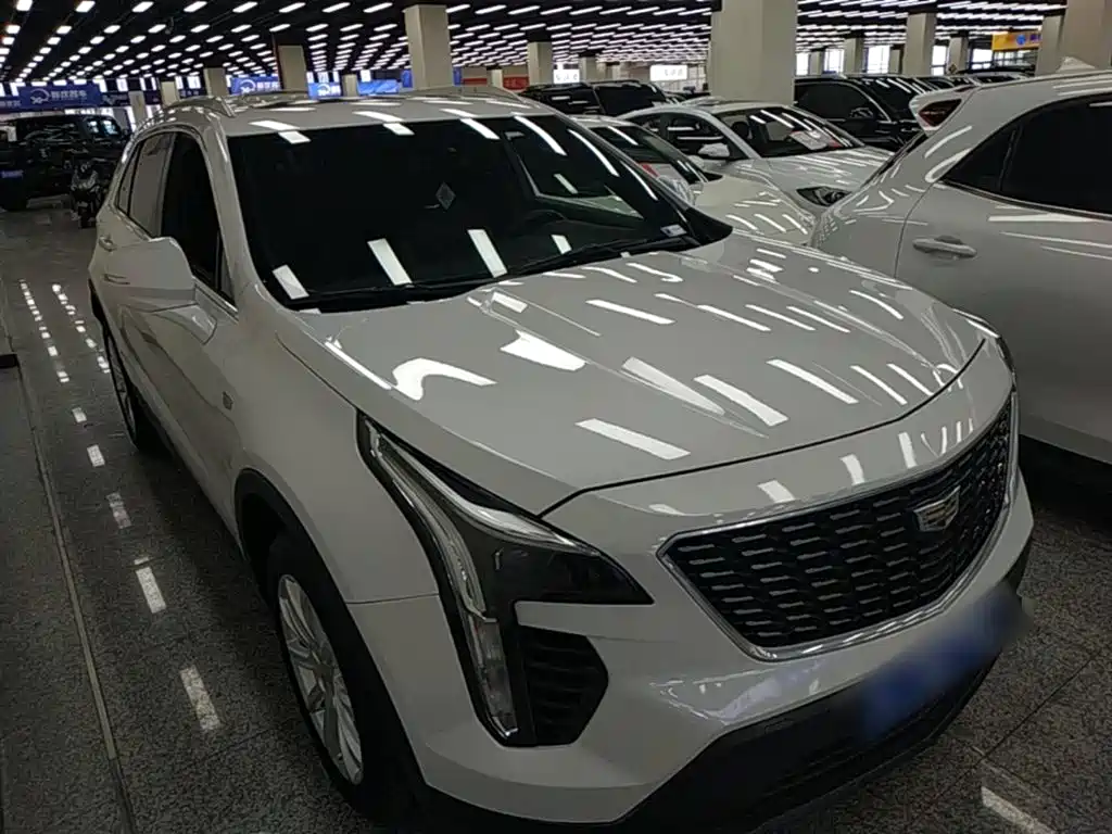 Cadillac XT4 2020 — фото 4