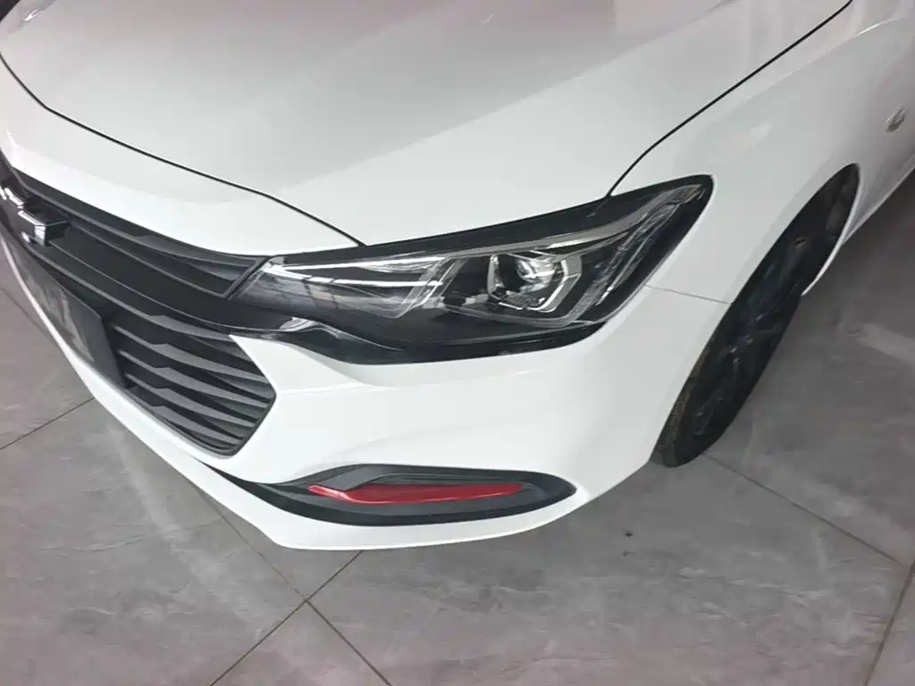 Chevrolet Monza 2022 — фото 24
