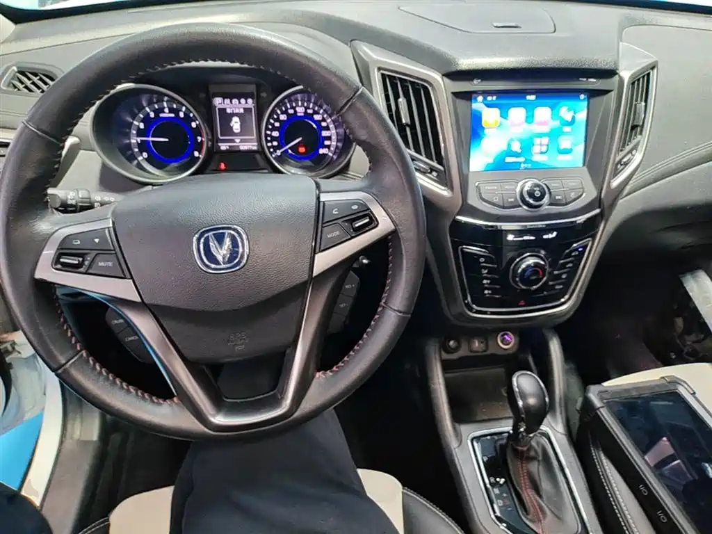 Changan CS35 2018 — фото 10