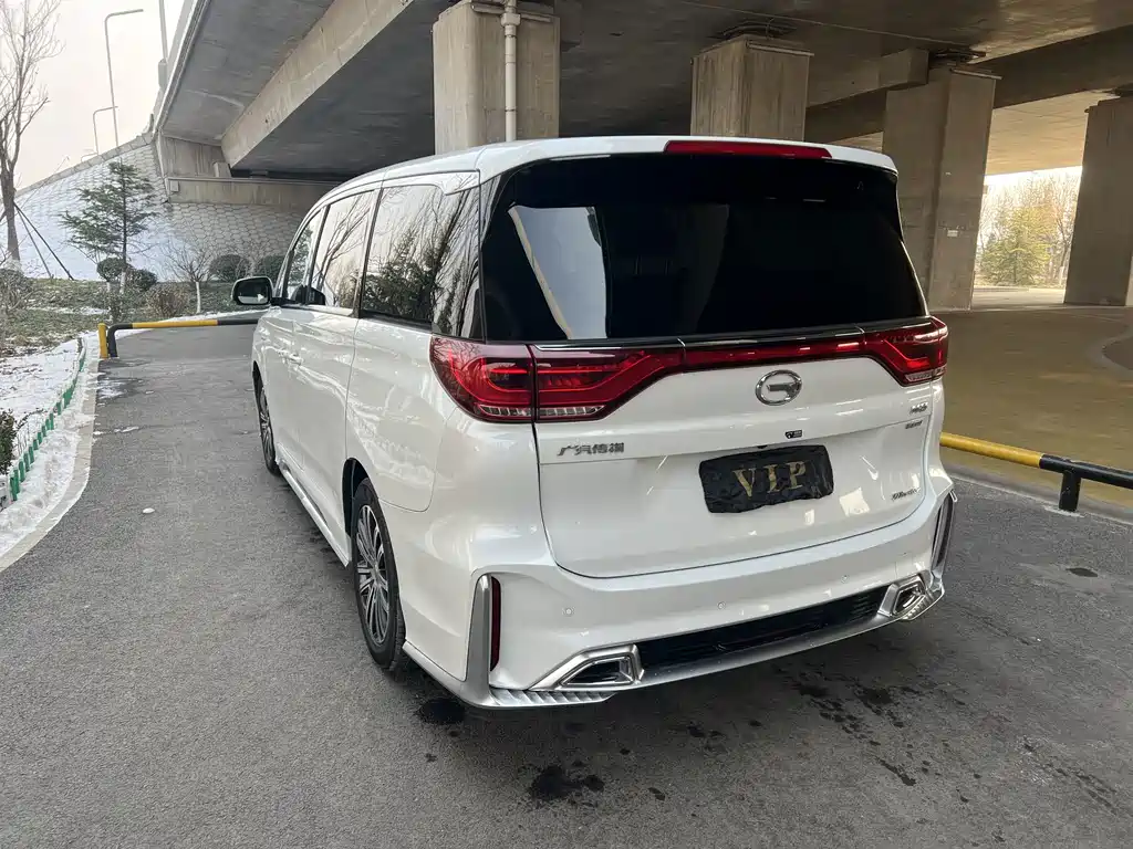 GAC Trumpchi M8 2022 — фото 3