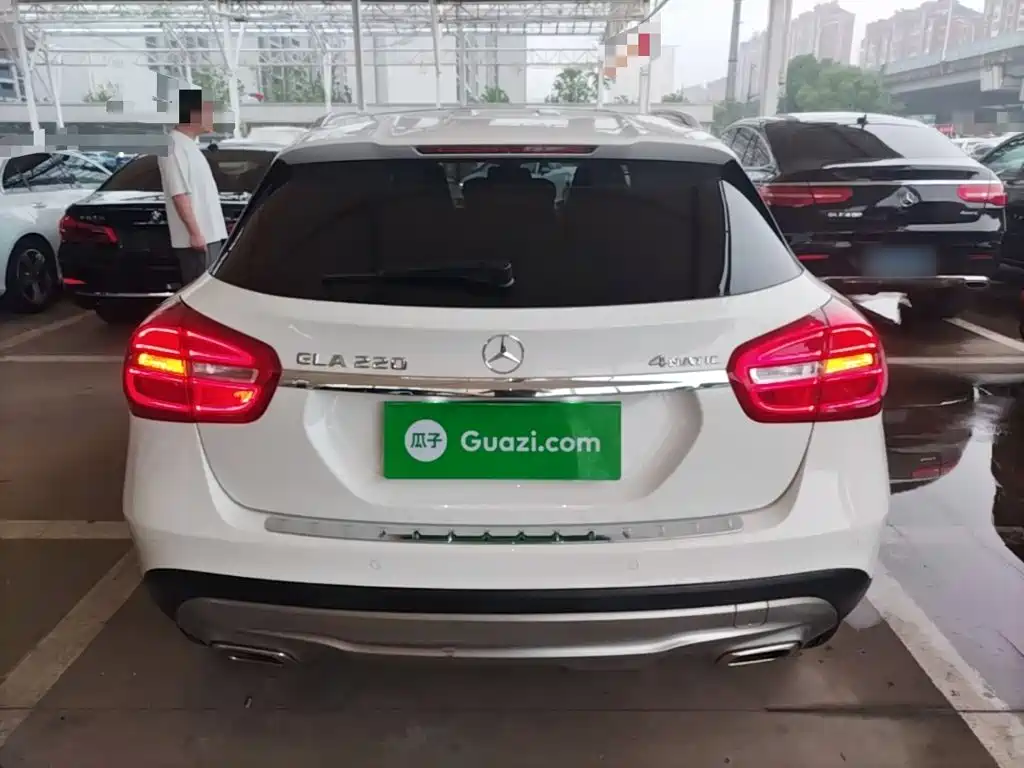 Mercedes-Benz GLA 2016