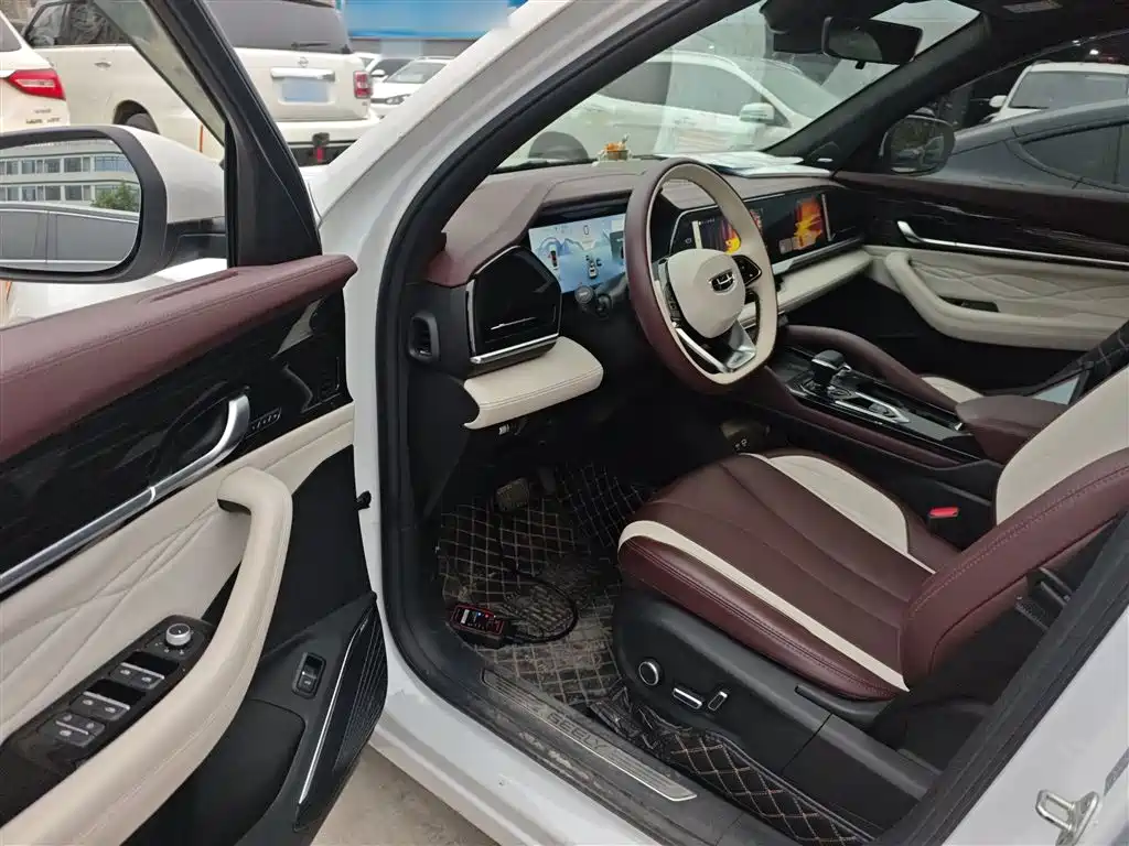Geely Xingyue L 2023 — фото 16