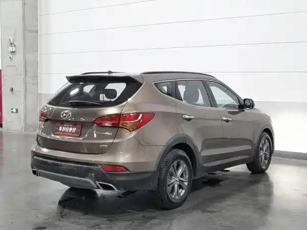 Hyundai Santa Fe 2013