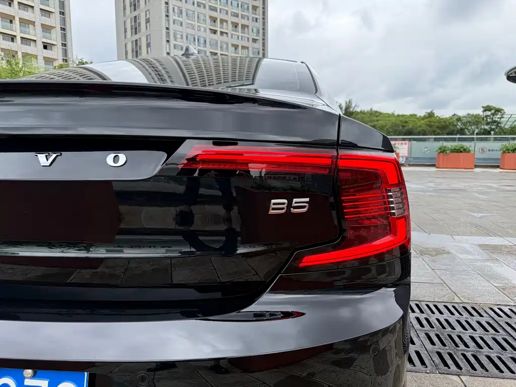 Volvo S90 2023 — фото 32