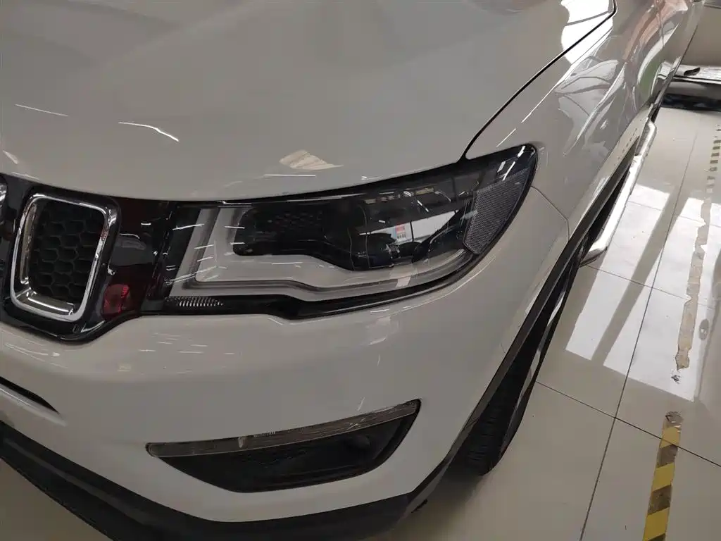 Jeep Compass 2021 — фото 24