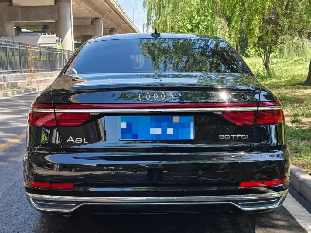 Audi A8 2022