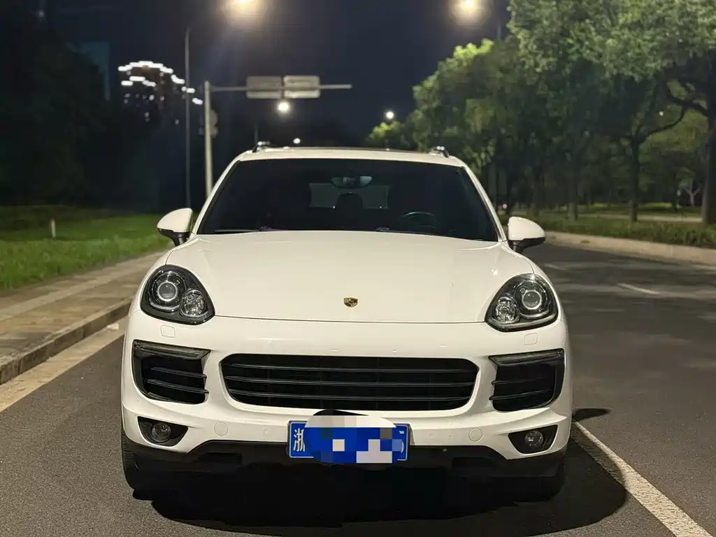 Porsche Cayenne 2017 — фото 2