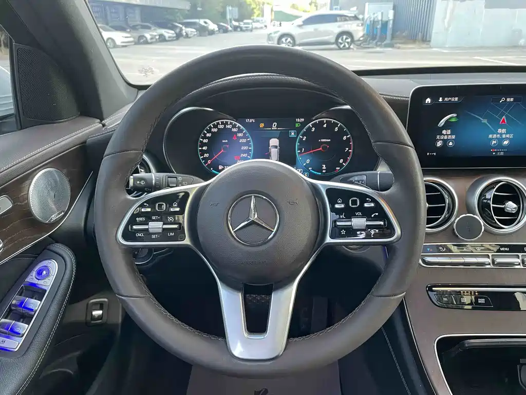 Mercedes-Benz GLC 2020 — фото 12
